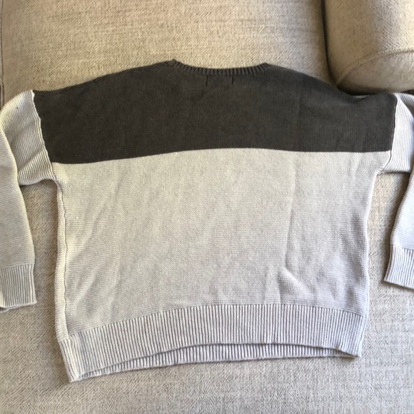 BDG urban Outfitters sweater - Picture 3 of 3
